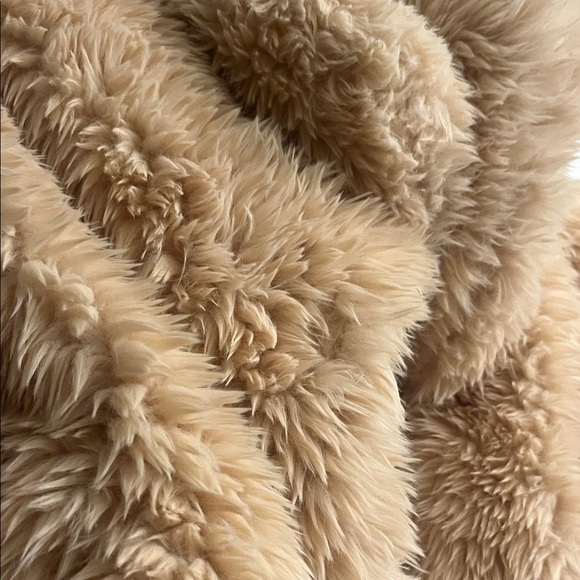 Women's Tan Faux Fur Jacket - Picture 3 of 5